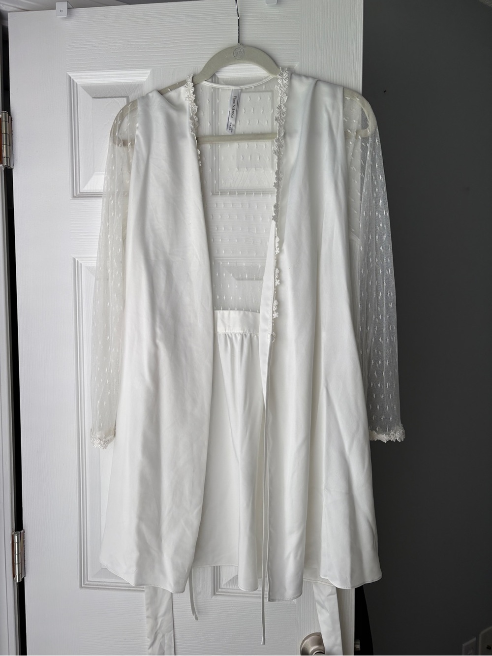 Flora Nikrooz Wrap Robe - Picture 2 of 9